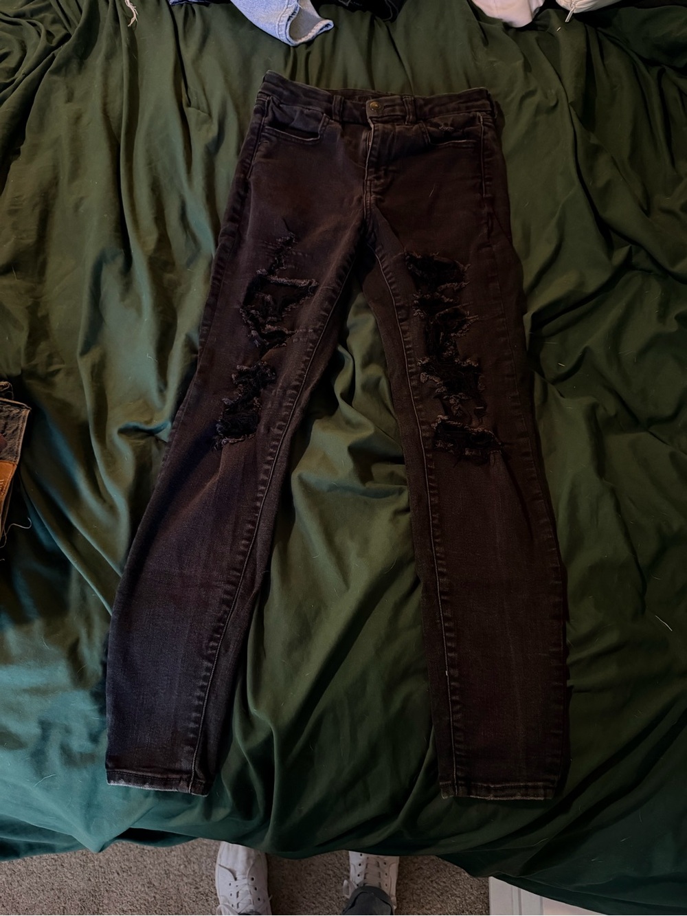 American Eagle Outfitters Black Distressed Skinny Jeans